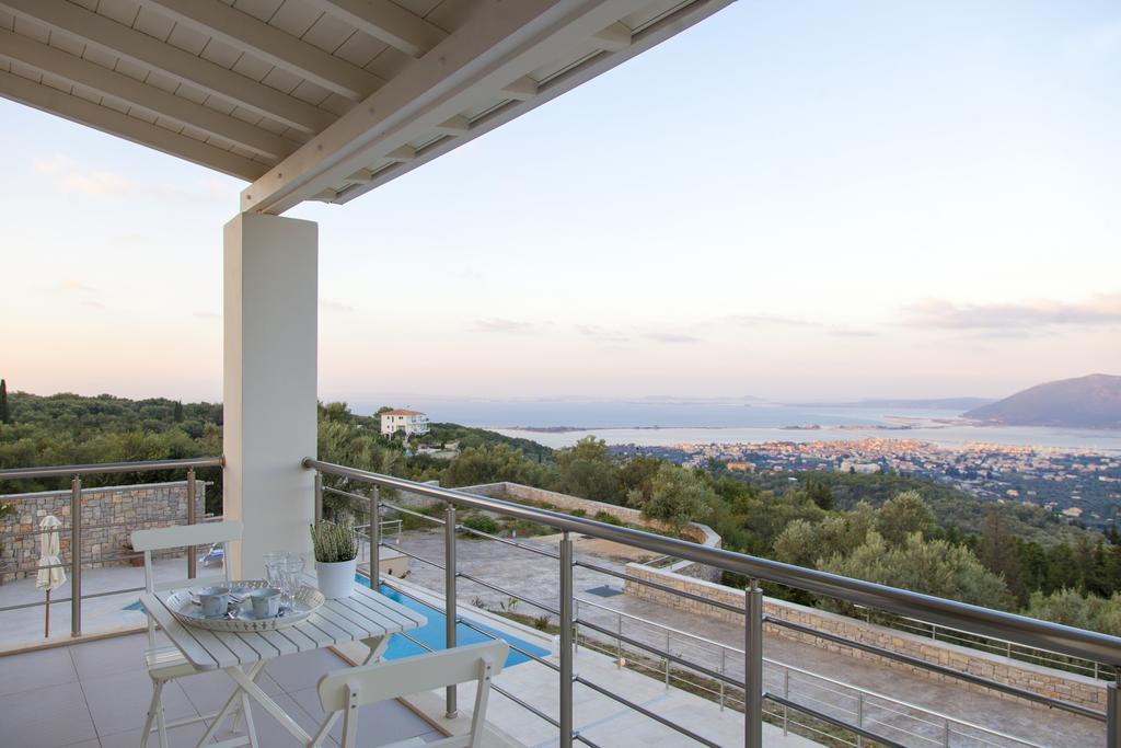 Alivia Lefkas Luxury Villas Apolpaina Exterior photo